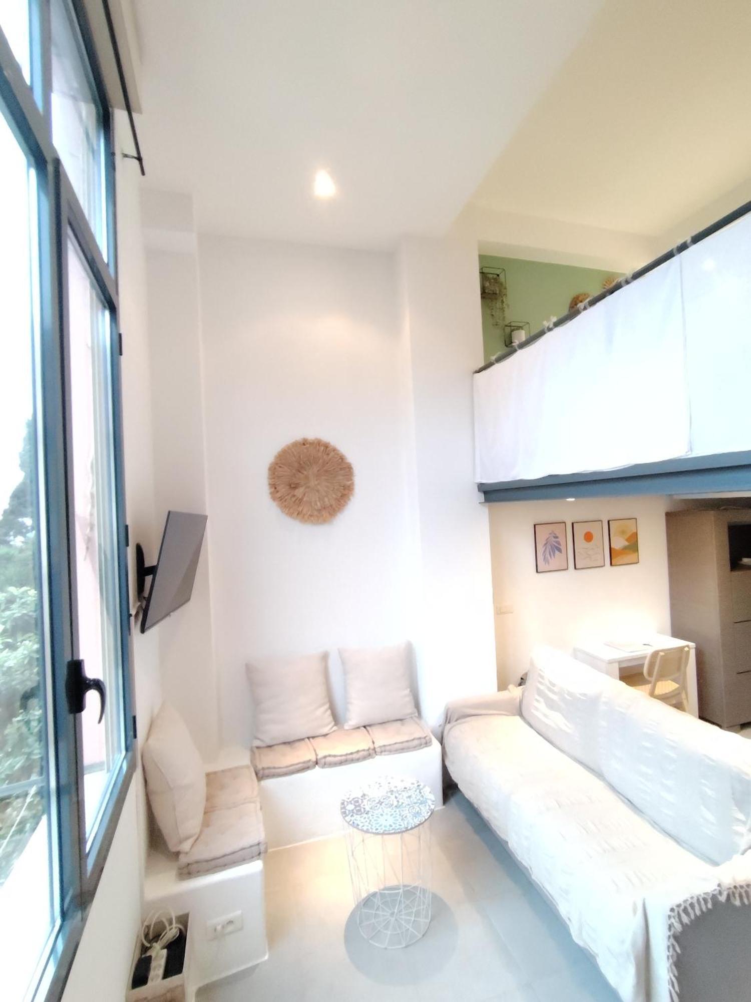 35M2, Luminous Loft Close To The Beach วีลล์ฟรองซ์-ซูร์-แมร์ ภายนอก รูปภาพ