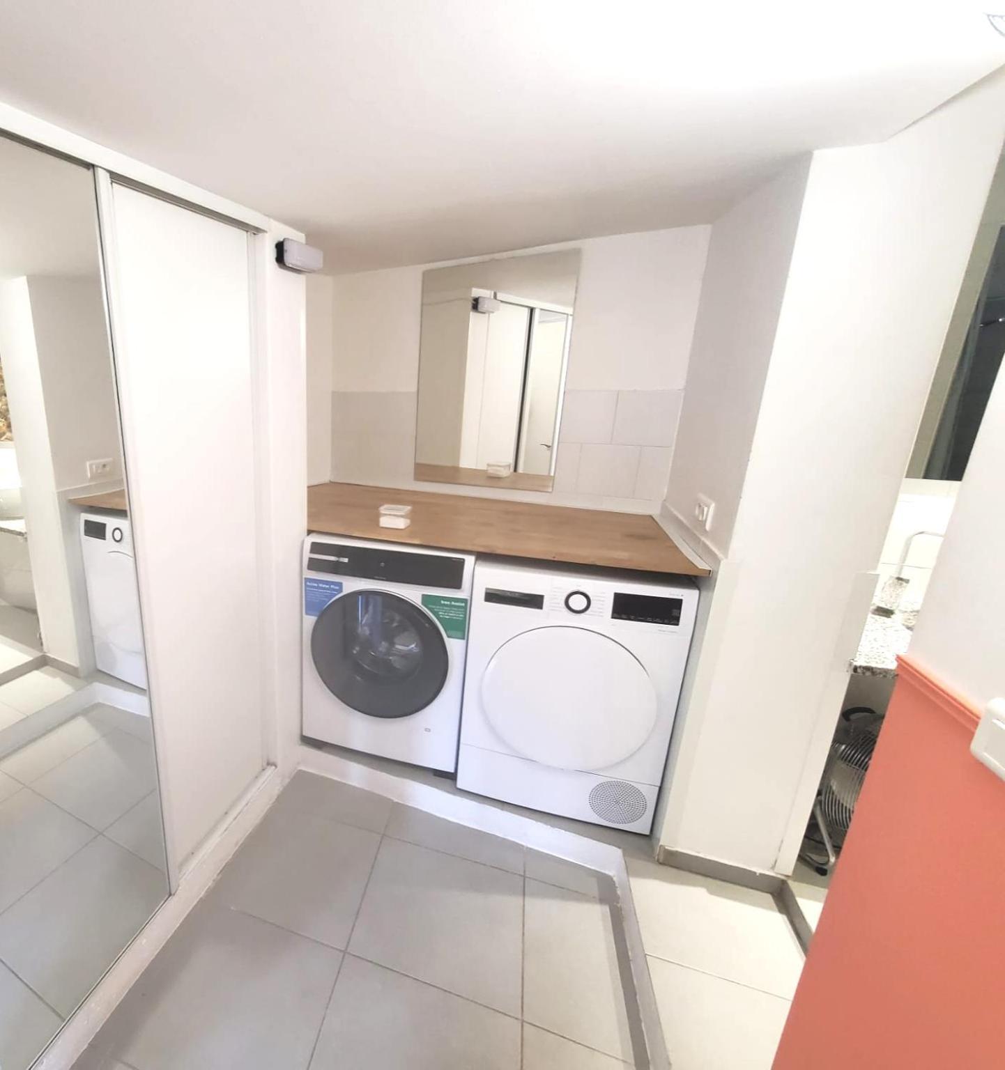 35M2, Luminous Loft Close To The Beach วีลล์ฟรองซ์-ซูร์-แมร์ ภายนอก รูปภาพ