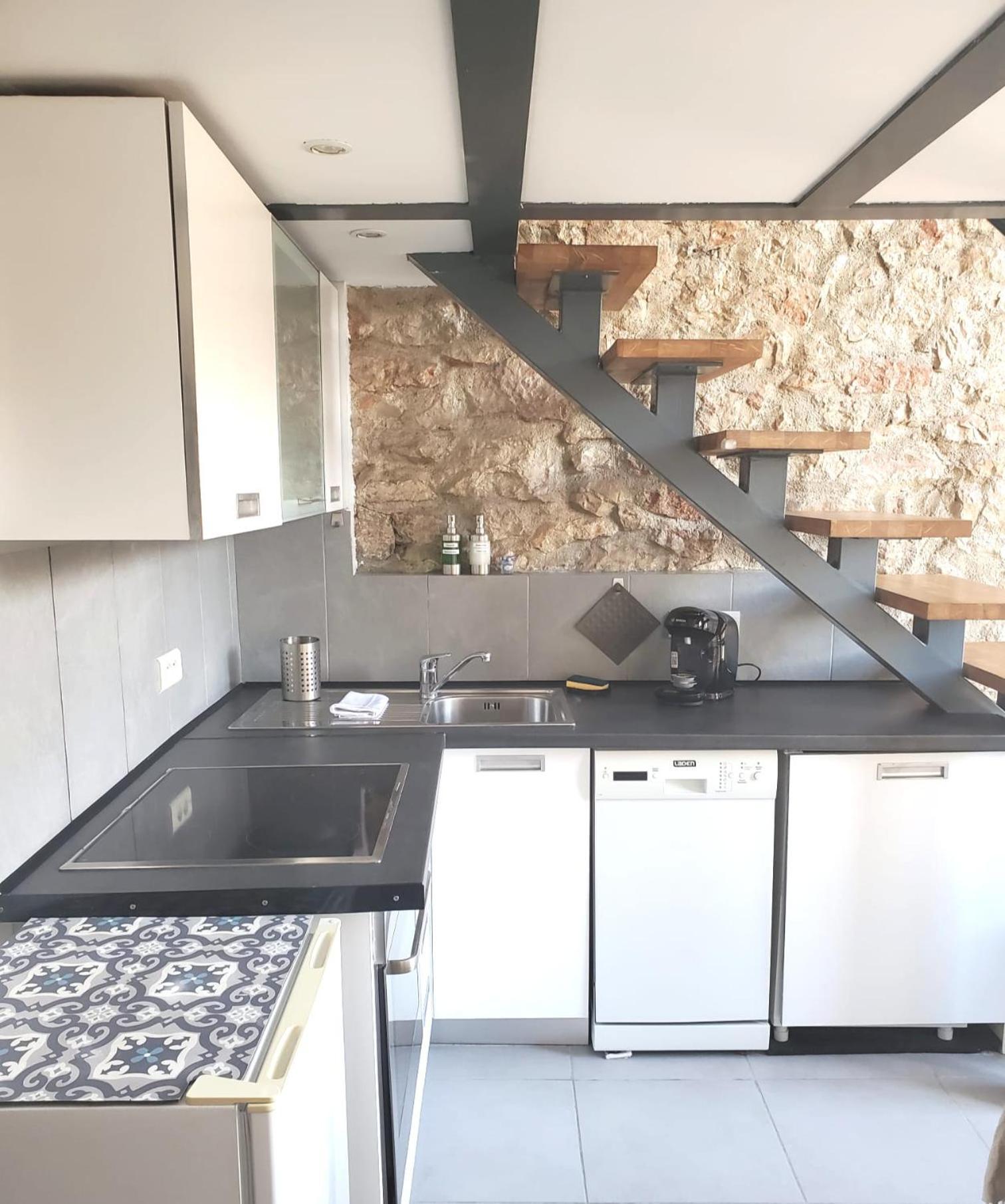 35M2, Luminous Loft Close To The Beach วีลล์ฟรองซ์-ซูร์-แมร์ ภายนอก รูปภาพ